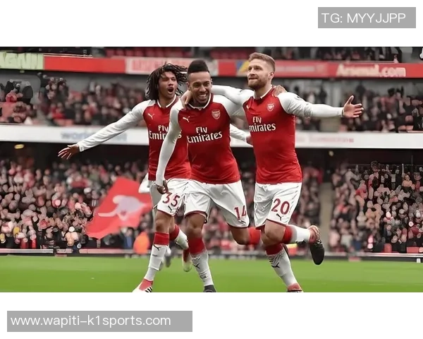 报导：托特纳姆热刺考虑以4000万英镑的价格引入英超后卫